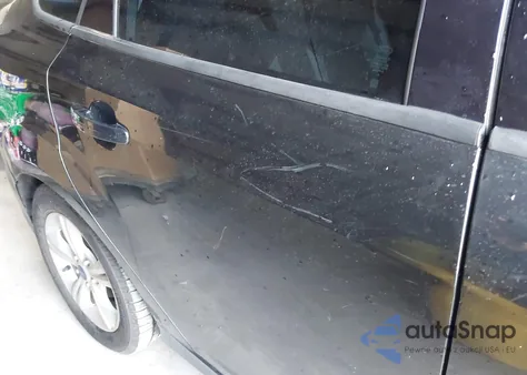 2013 Ford Focus Se z USA, uszkodzony, nr VIN 1FADP3F29DL211778